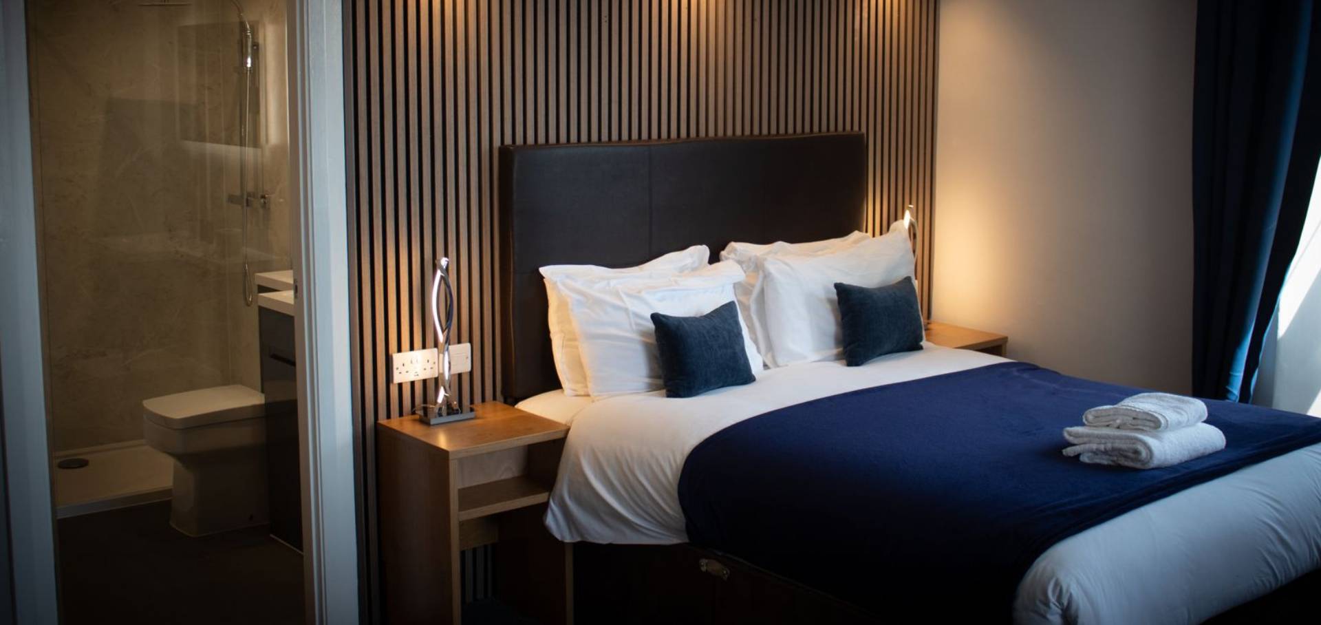 The New Thomas Arms Hotel Llanelli The New Thomas Arms Hotel Llanelli